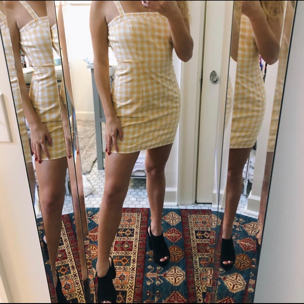 FOREVER 21 GINGHAM DRESS
